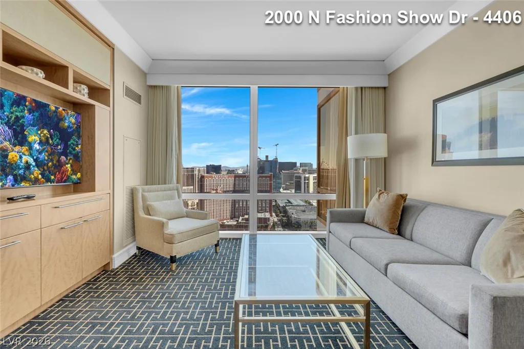 2000 FASHION SHOW, Las Vegas, NV 89109