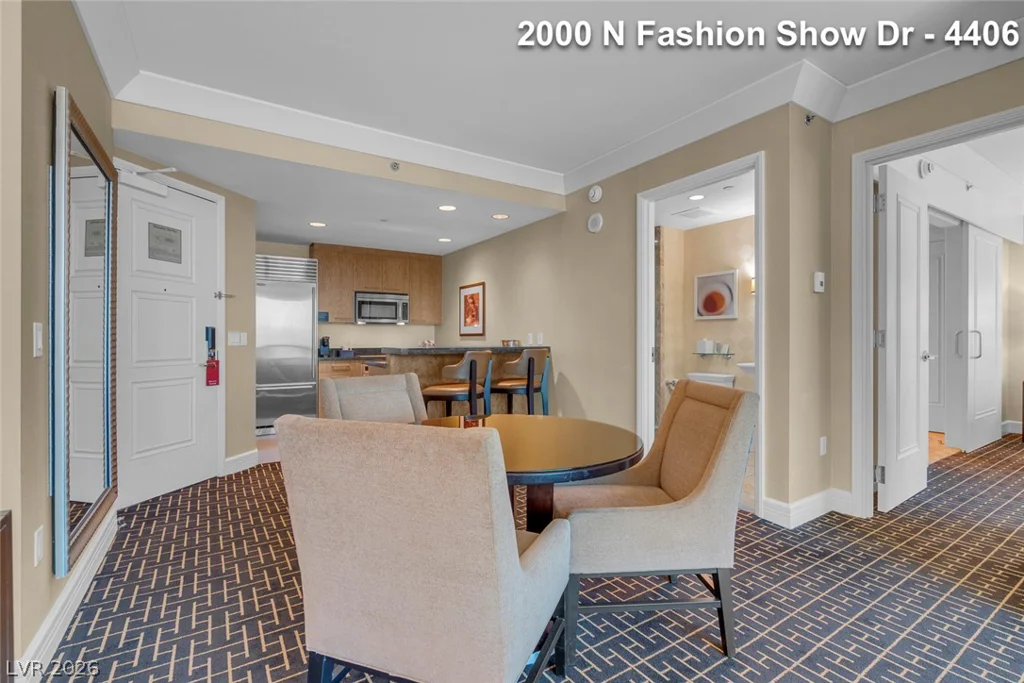 2000 FASHION SHOW, Las Vegas, NV 89109