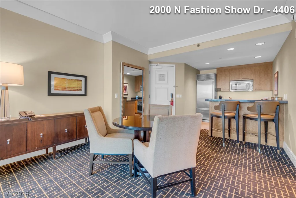 2000 FASHION SHOW, Las Vegas, NV 89109