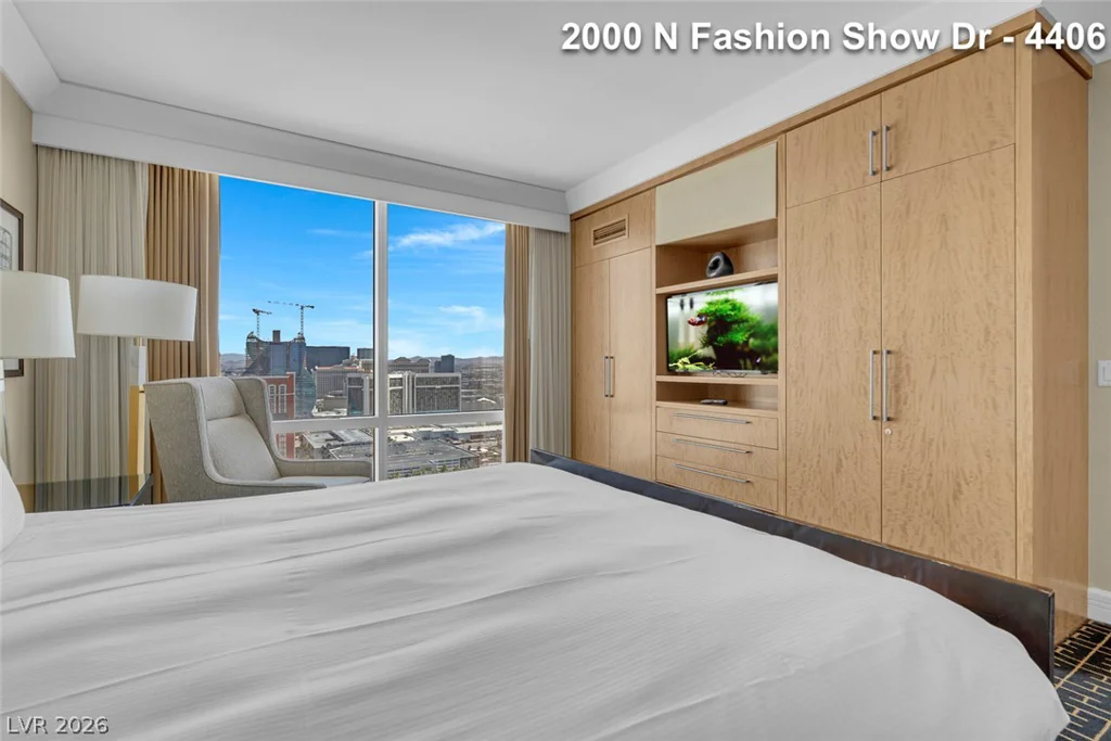 2000 FASHION SHOW, Las Vegas, NV 89109