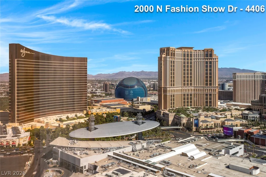 2000 FASHION SHOW, Las Vegas, NV 89109