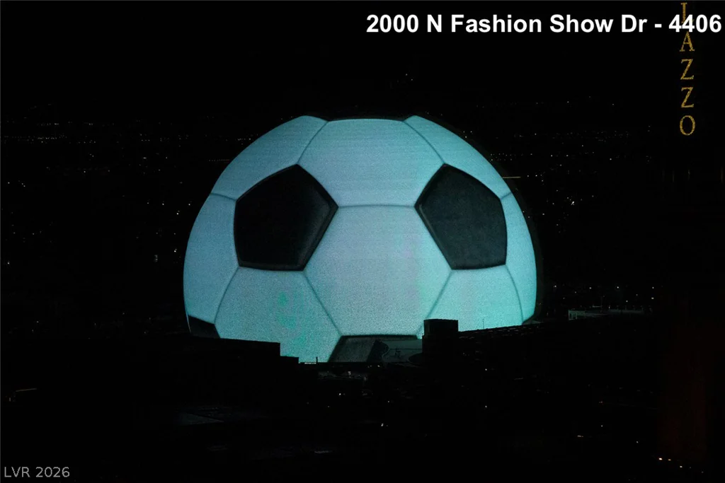 2000 FASHION SHOW, Las Vegas, NV 89109