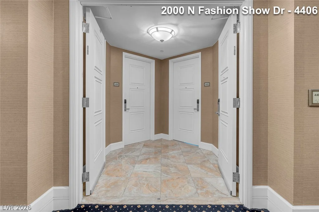 2000 FASHION SHOW, Las Vegas, NV 89109