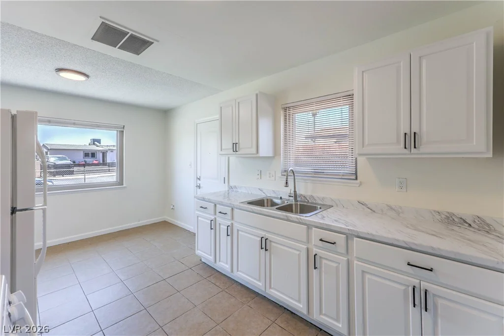 518 Duchess, North Las Vegas, NV 89030