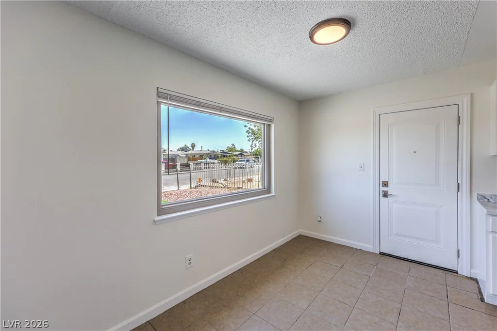 518 Duchess, North Las Vegas, NV 89030