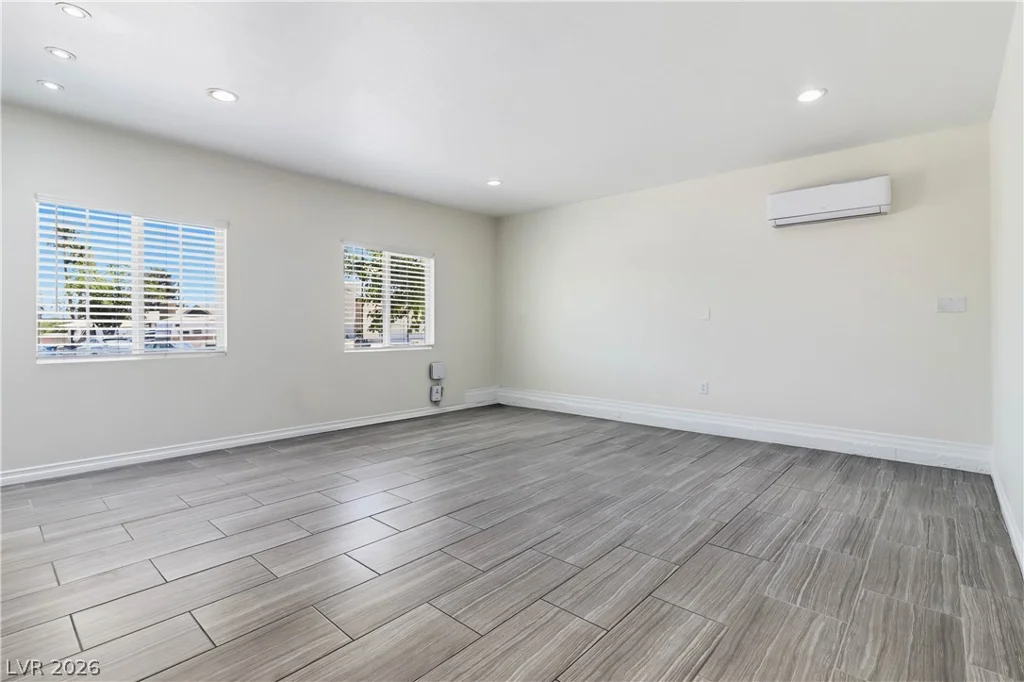 4358 Hobbs, Las Vegas, NV 89120