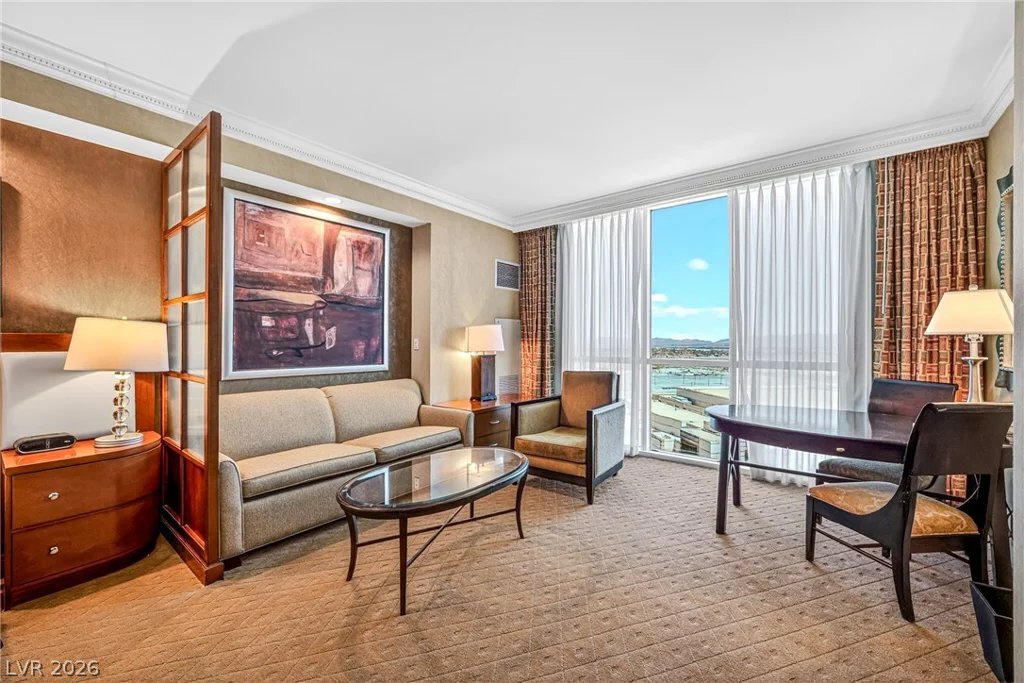 145 Harmon, Las Vegas, NV 89109