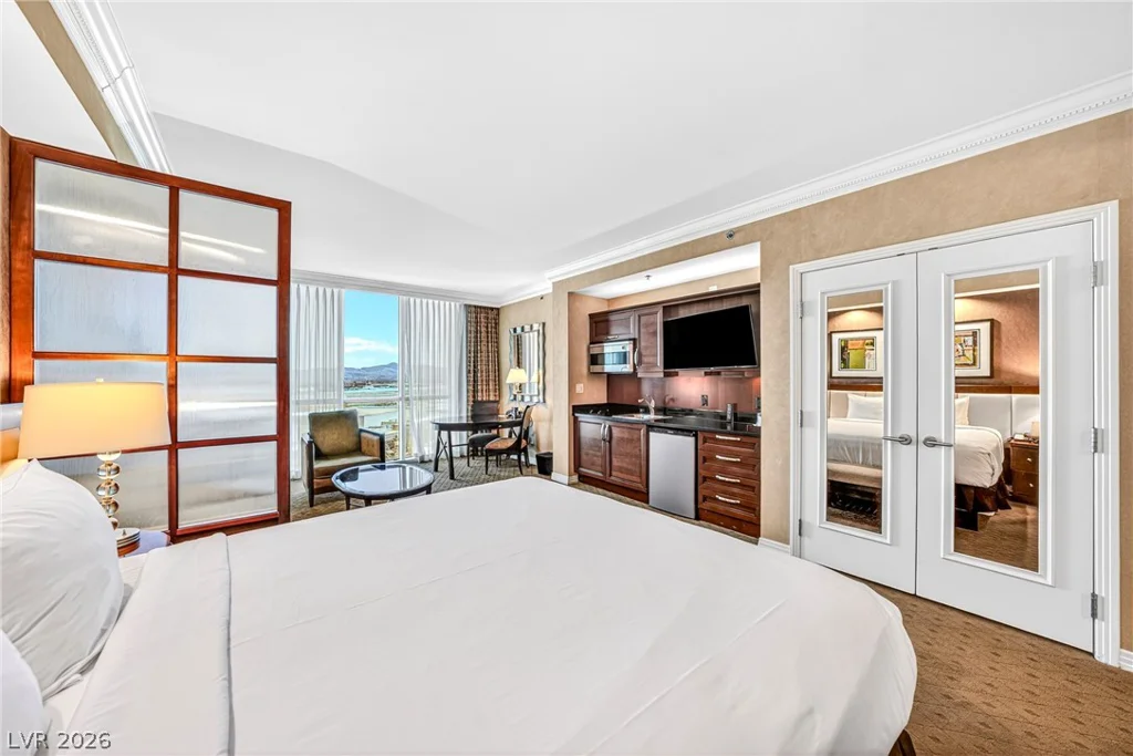 145 Harmon, Las Vegas, NV 89109