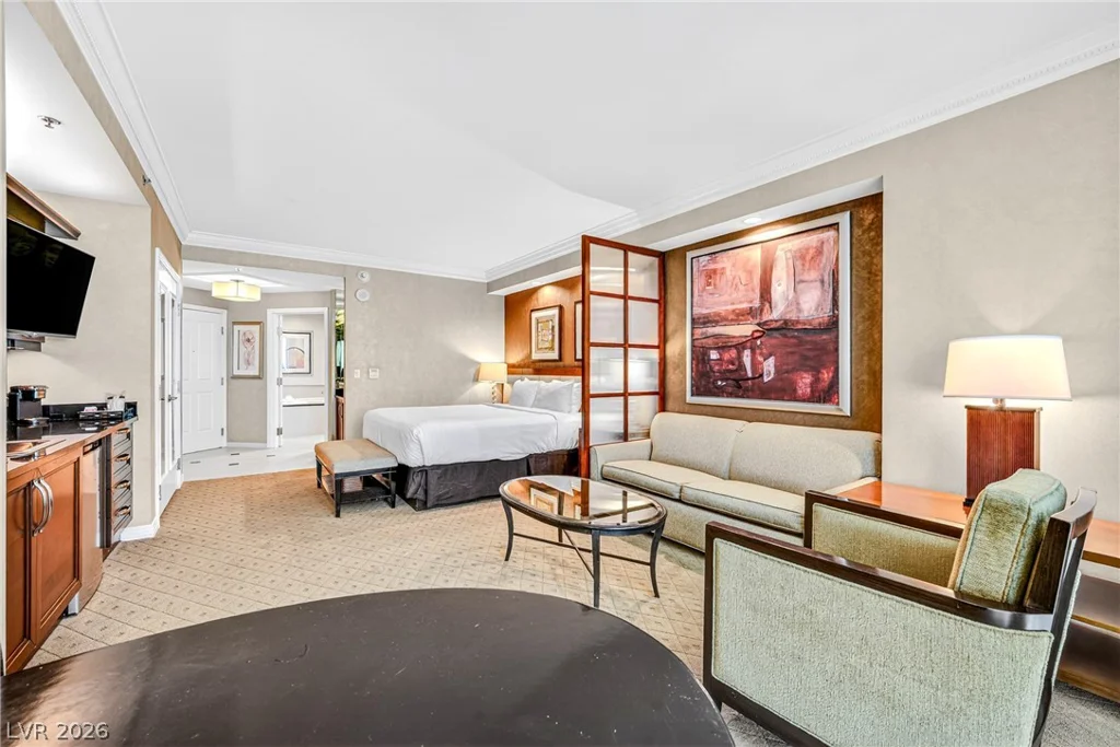 145 Harmon, Las Vegas, NV 89109
