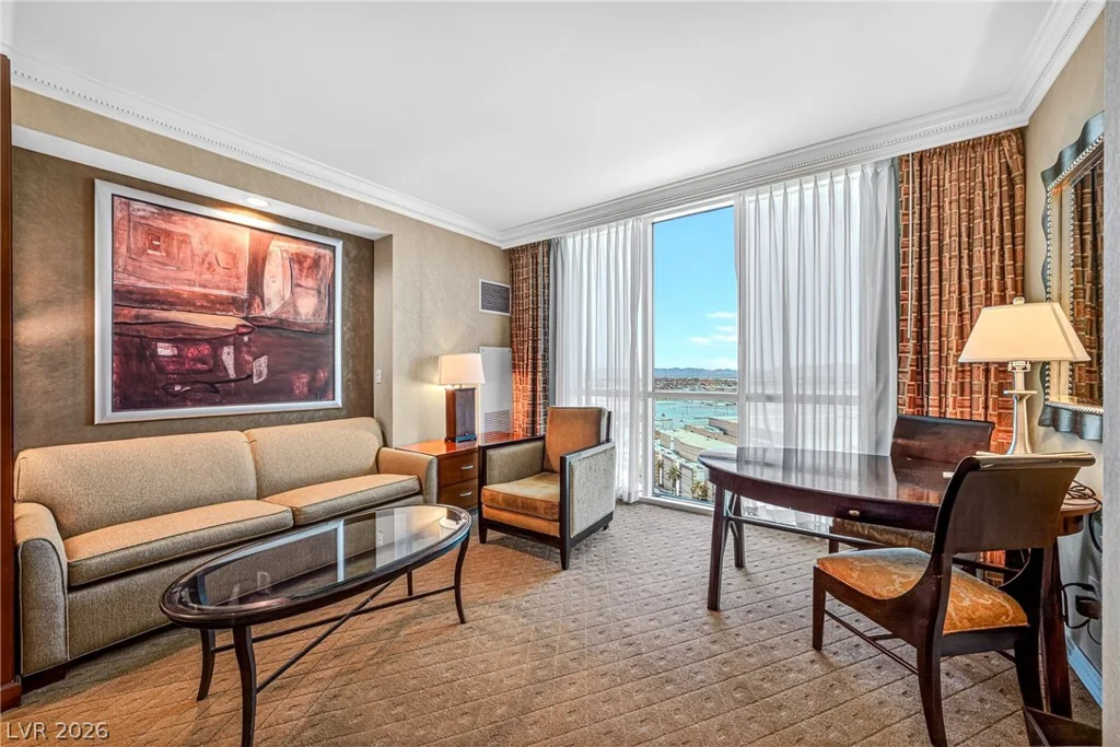 145 Harmon, Las Vegas, NV 89109