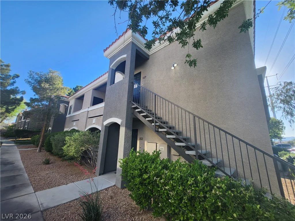10245 Maryland, Las Vegas, NV 89183