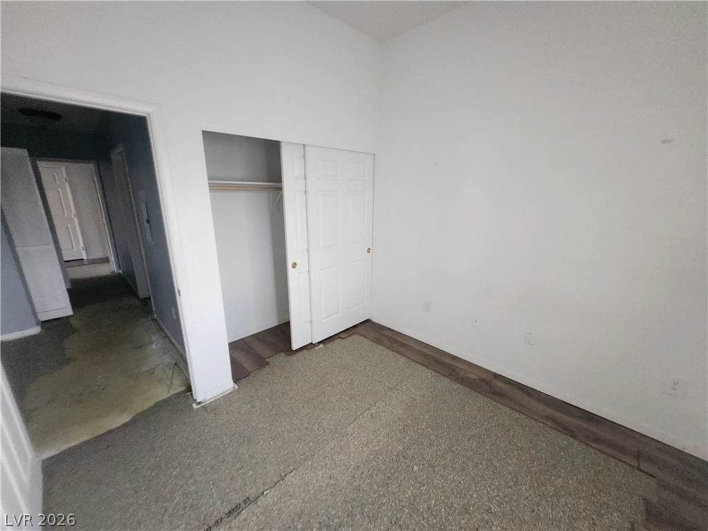 10245 Maryland, Las Vegas, NV 89183
