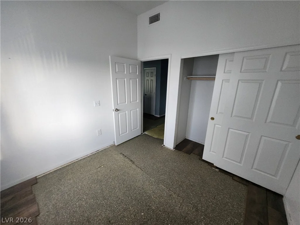 10245 Maryland, Las Vegas, NV 89183