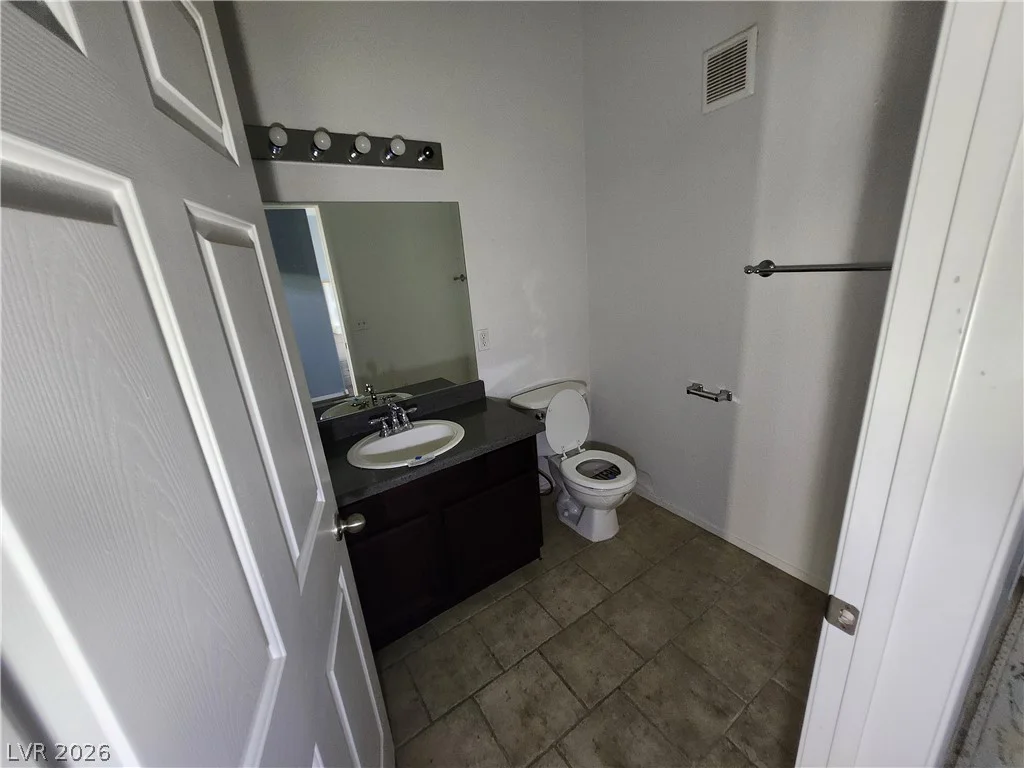 10245 Maryland, Las Vegas, NV 89183