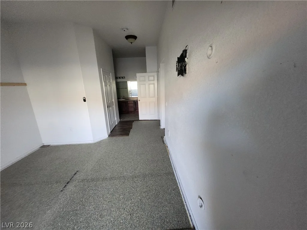 10245 Maryland, Las Vegas, NV 89183