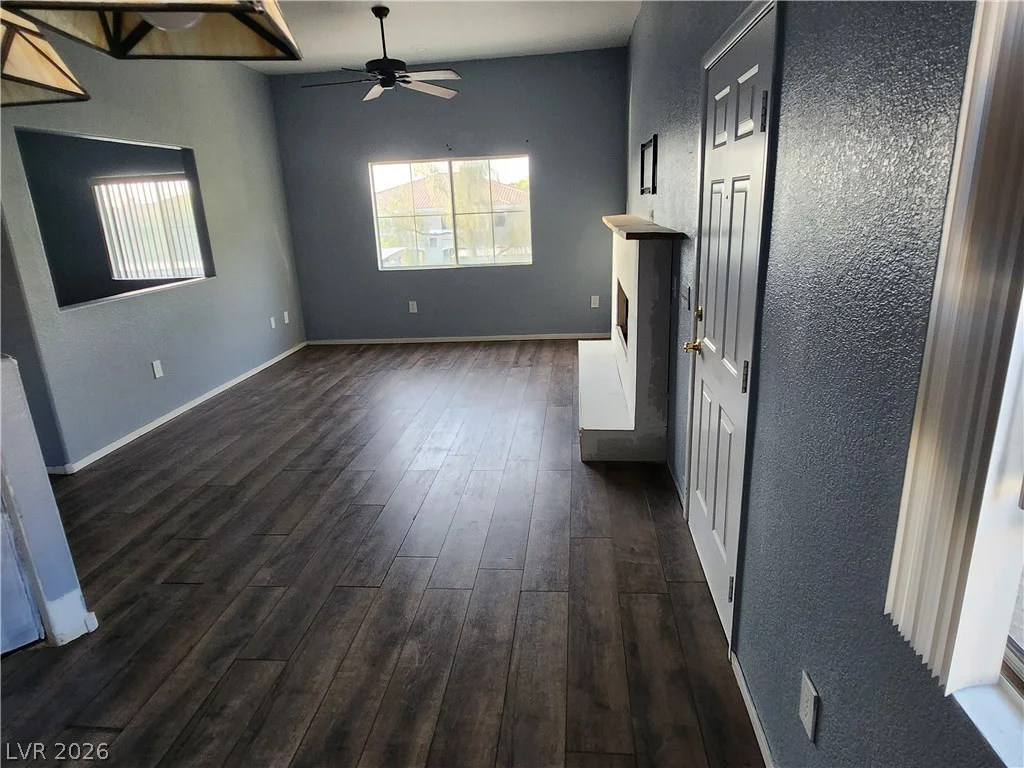 10245 Maryland, Las Vegas, NV 89183