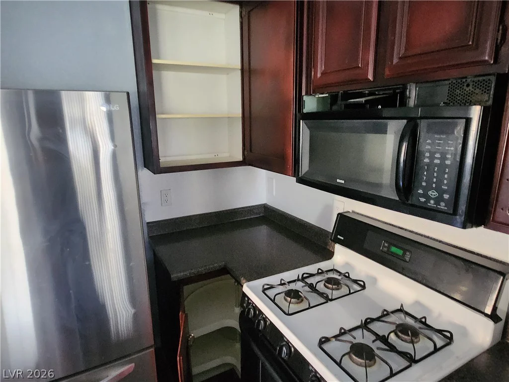 10245 Maryland, Las Vegas, NV 89183