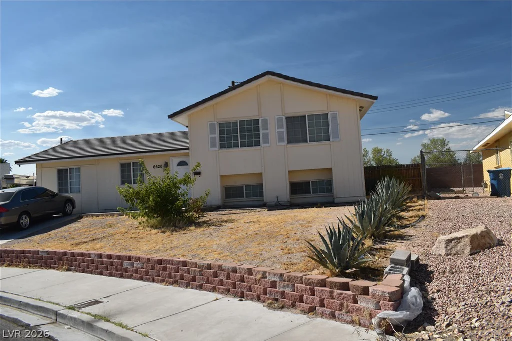 6620 Bourbon, Las Vegas, NV 89107