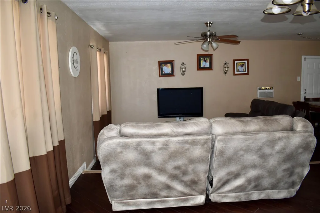 6620 Bourbon, Las Vegas, NV 89107
