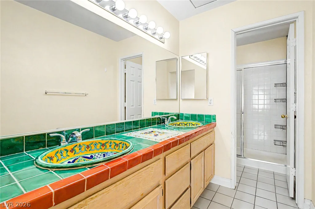 2725 Nellis, Las Vegas, NV 89121