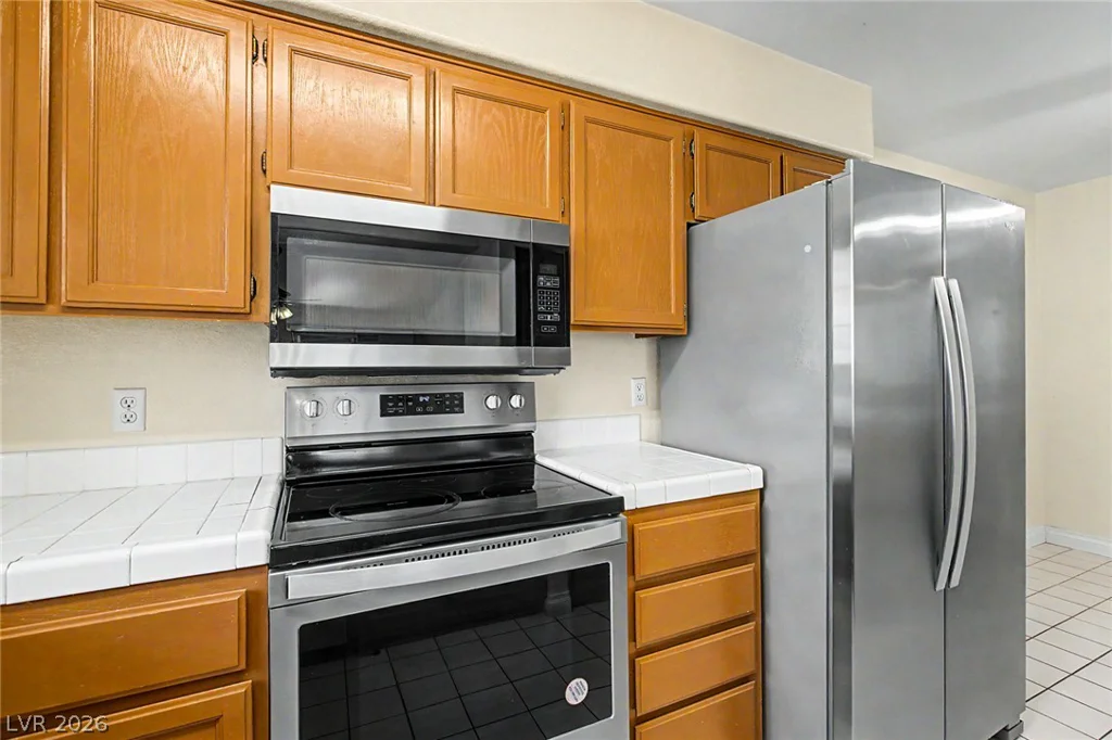 2725 Nellis, Las Vegas, NV 89121