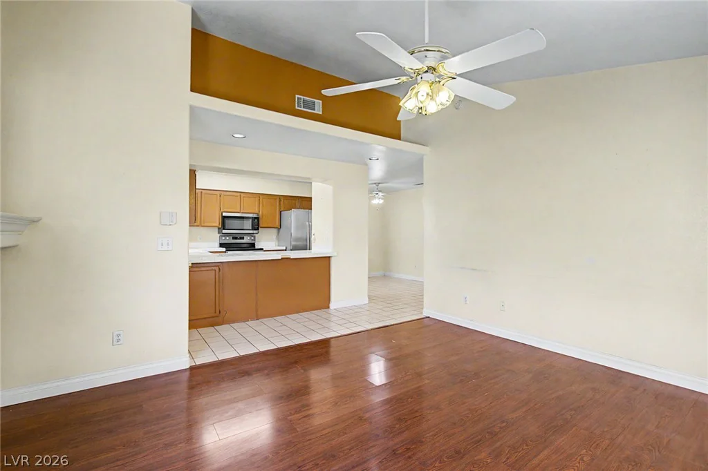 2725 Nellis, Las Vegas, NV 89121