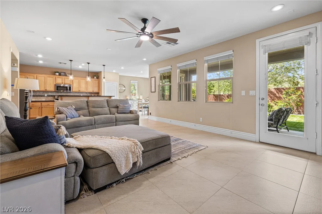 5583 Fairmeade, Las Vegas, NV 89135