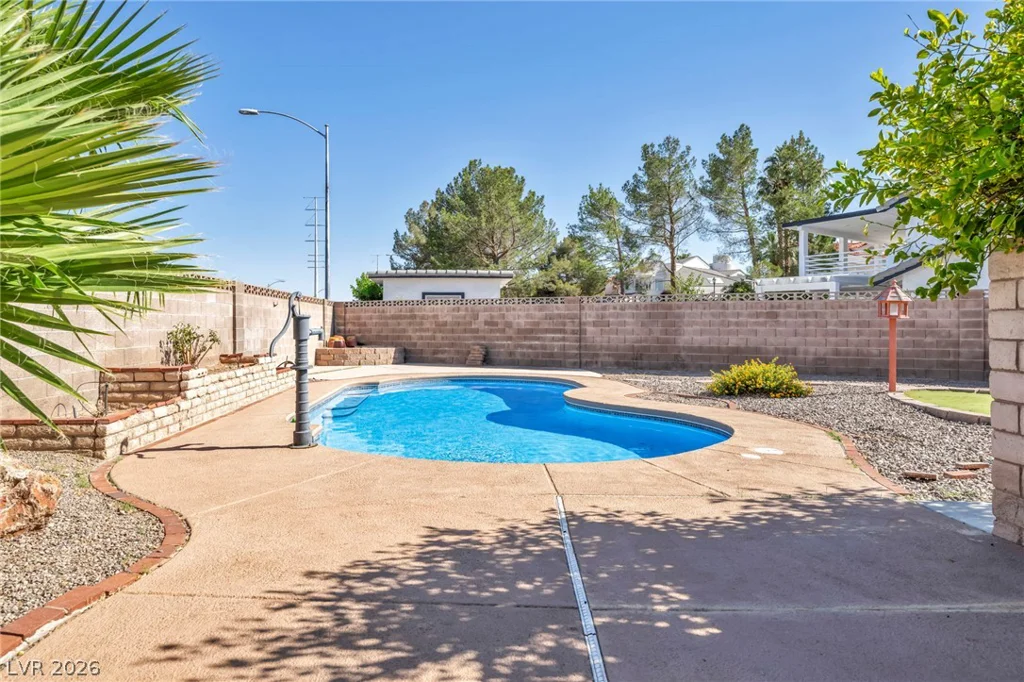 1605 Brocado, Las Vegas, NV 89117