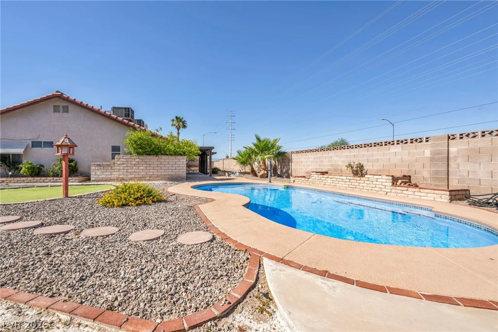 1605 Brocado, Las Vegas, NV 89117