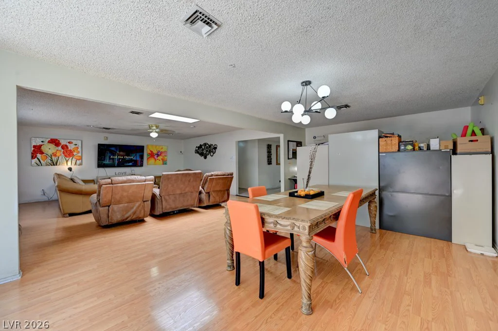 1951 Papago, Las Vegas, NV 89169