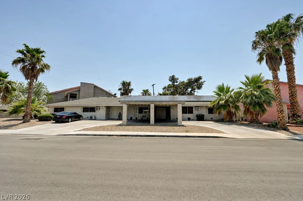 1951 Papago, Las Vegas, NV 89169