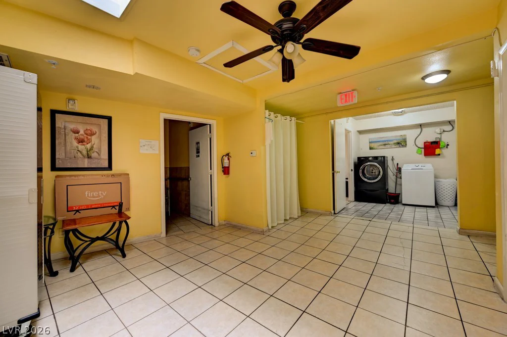 1951 Papago, Las Vegas, NV 89169