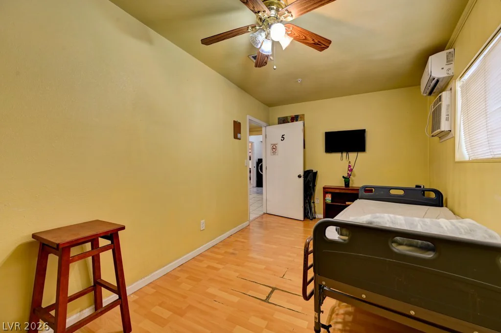 1951 Papago, Las Vegas, NV 89169