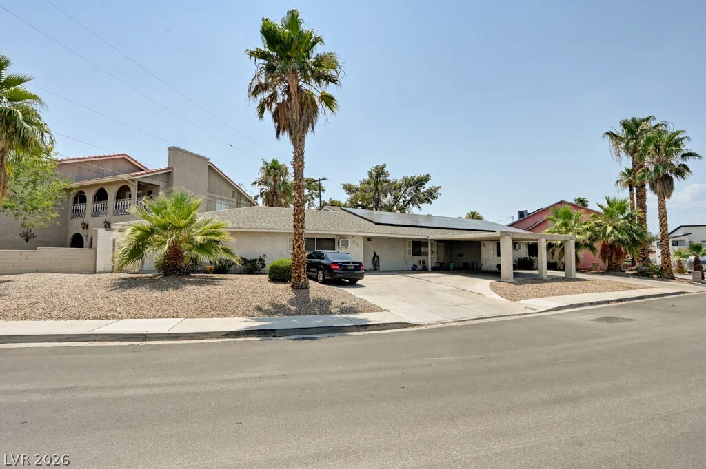 1951 Papago, Las Vegas, NV 89169