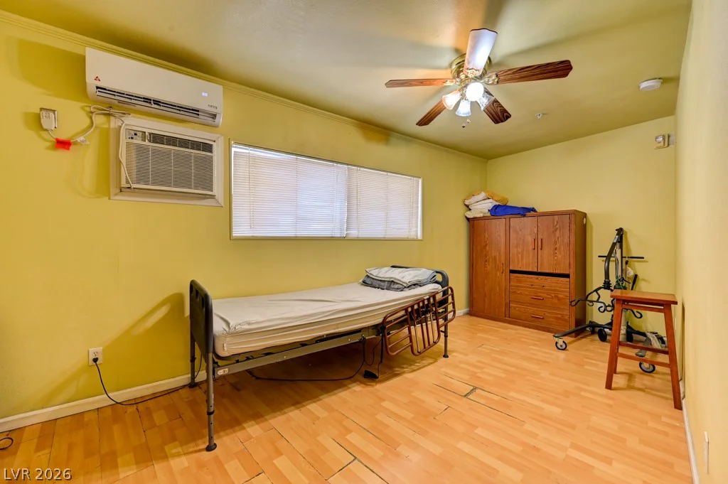 1951 Papago, Las Vegas, NV 89169