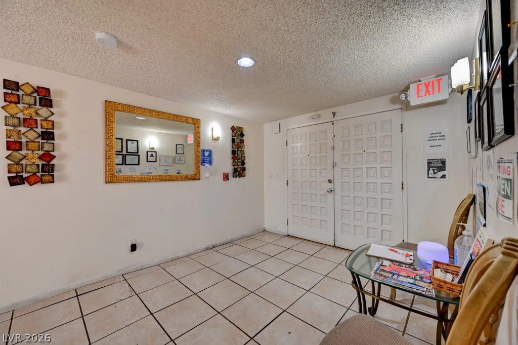 1951 Papago, Las Vegas, NV 89169