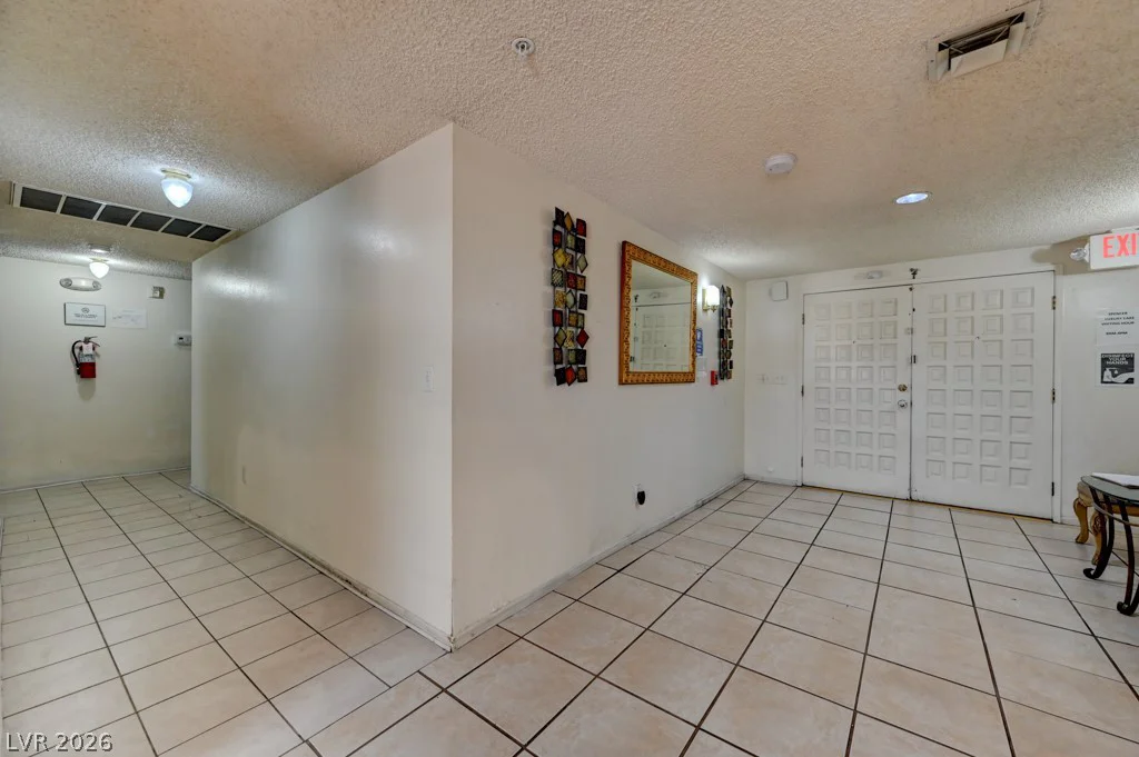 1951 Papago, Las Vegas, NV 89169
