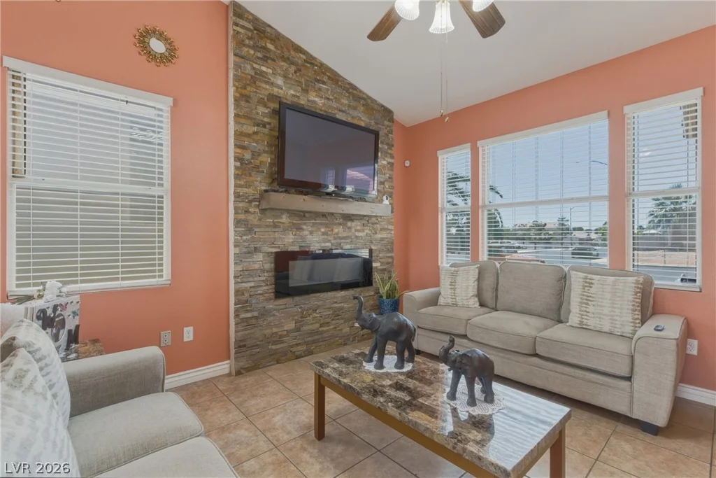 104 Zenith Point, North Las Vegas, NV 89032
