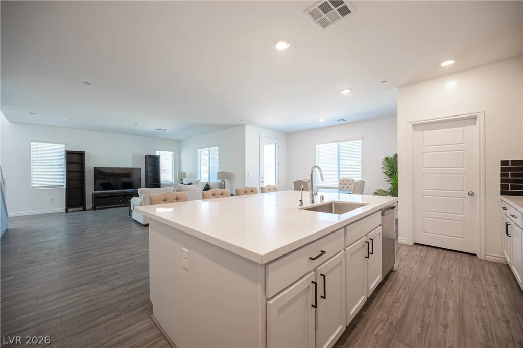 9804 Abel Cliff, Las Vegas, NV 89143