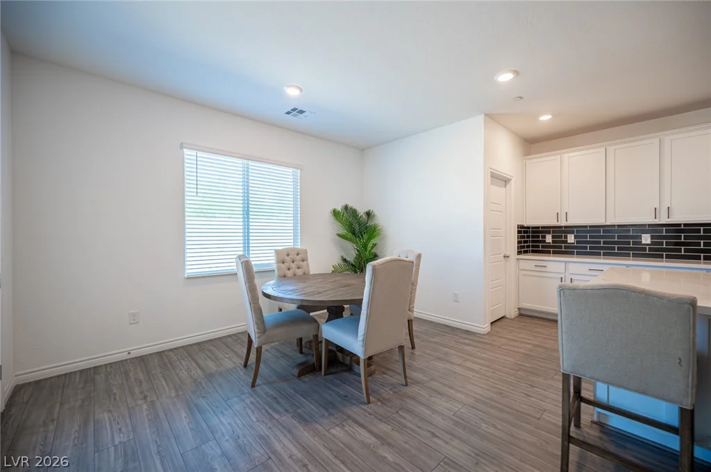 9804 Abel Cliff, Las Vegas, NV 89143