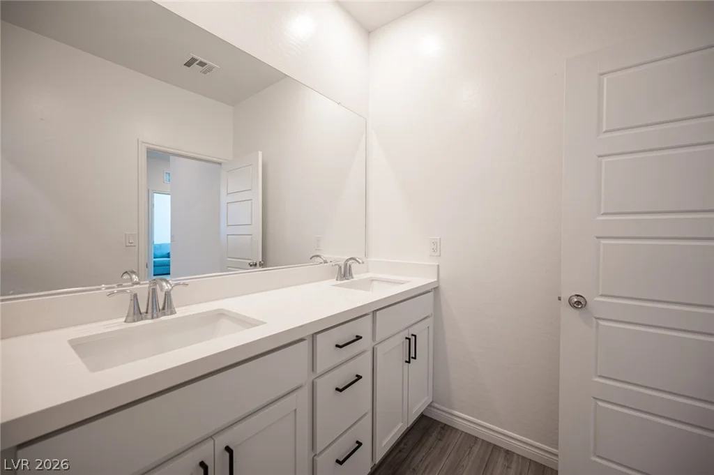 9804 Abel Cliff, Las Vegas, NV 89143