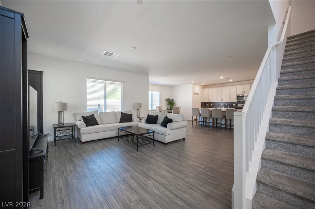 9804 Abel Cliff, Las Vegas, NV 89143