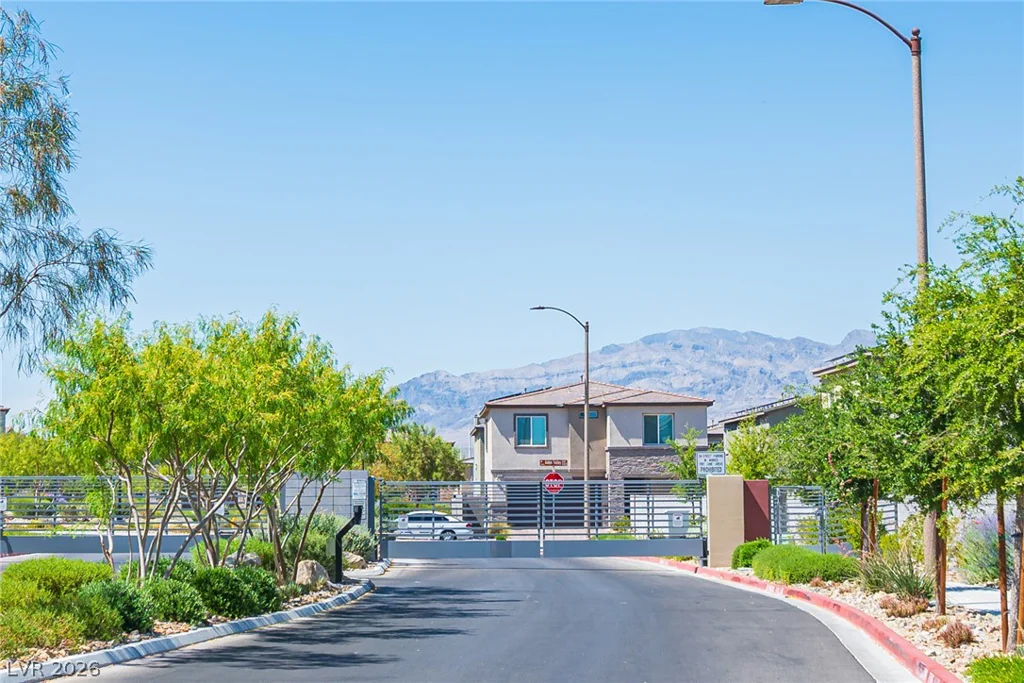 9804 Abel Cliff, Las Vegas, NV 89143