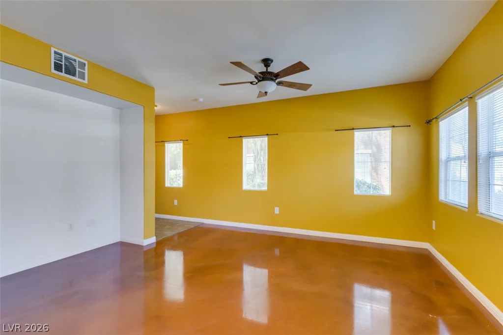 3822 Ormond Beach, Las Vegas, NV 89129