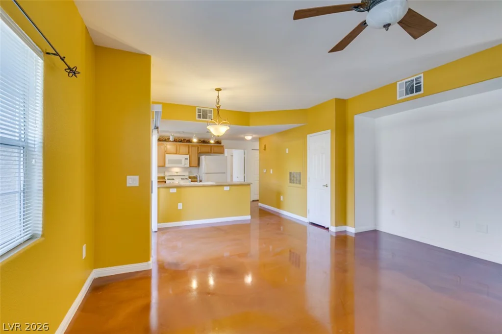 3822 Ormond Beach, Las Vegas, NV 89129
