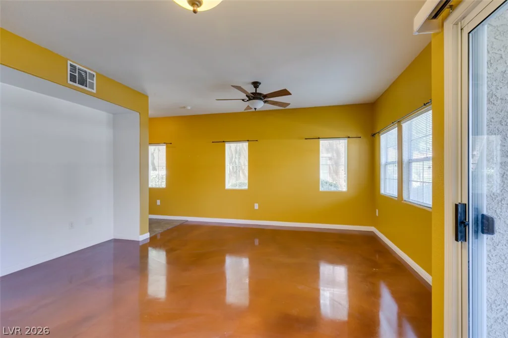 3822 Ormond Beach, Las Vegas, NV 89129