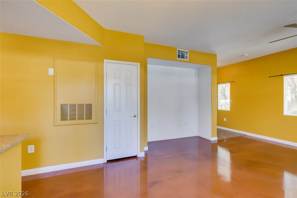 3822 Ormond Beach, Las Vegas, NV 89129