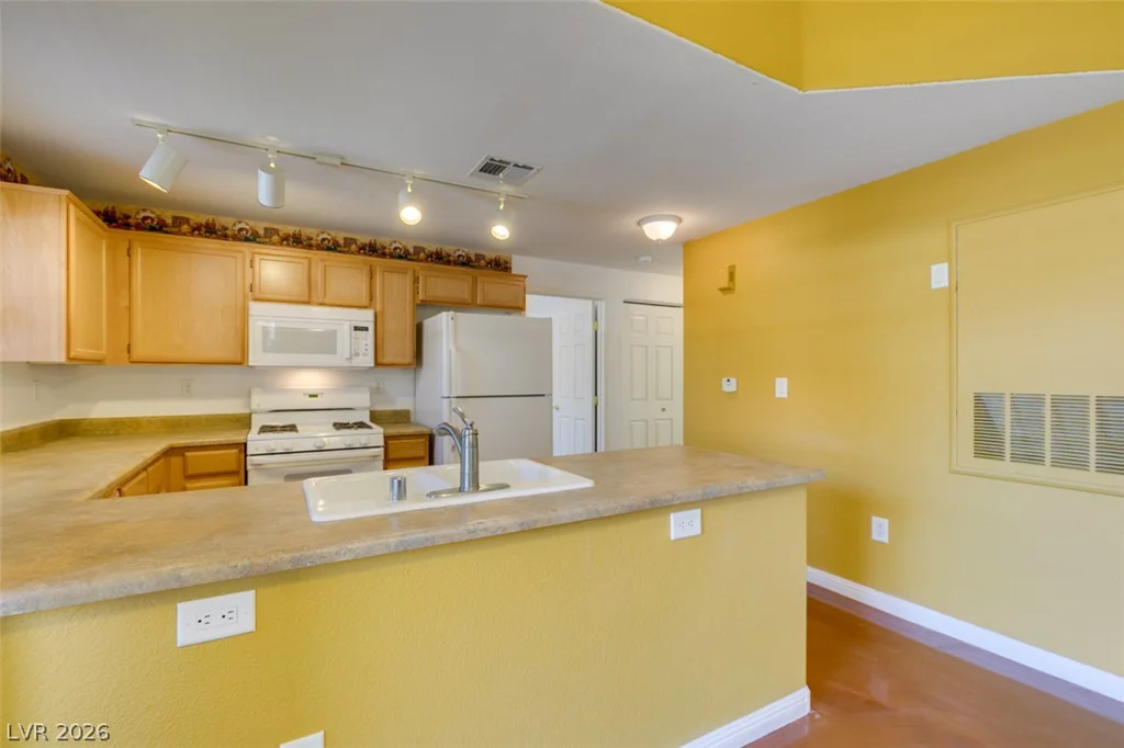 3822 Ormond Beach, Las Vegas, NV 89129