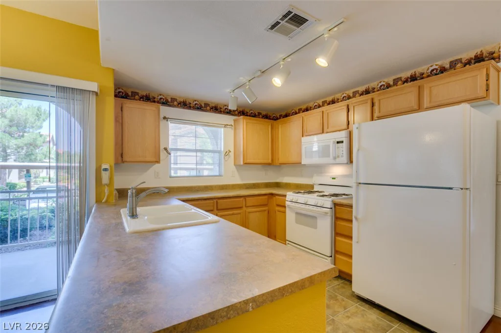 3822 Ormond Beach, Las Vegas, NV 89129