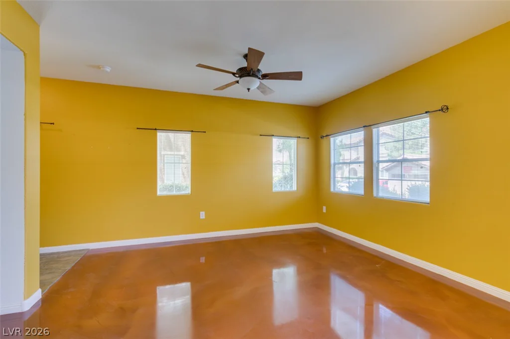3822 Ormond Beach, Las Vegas, NV 89129